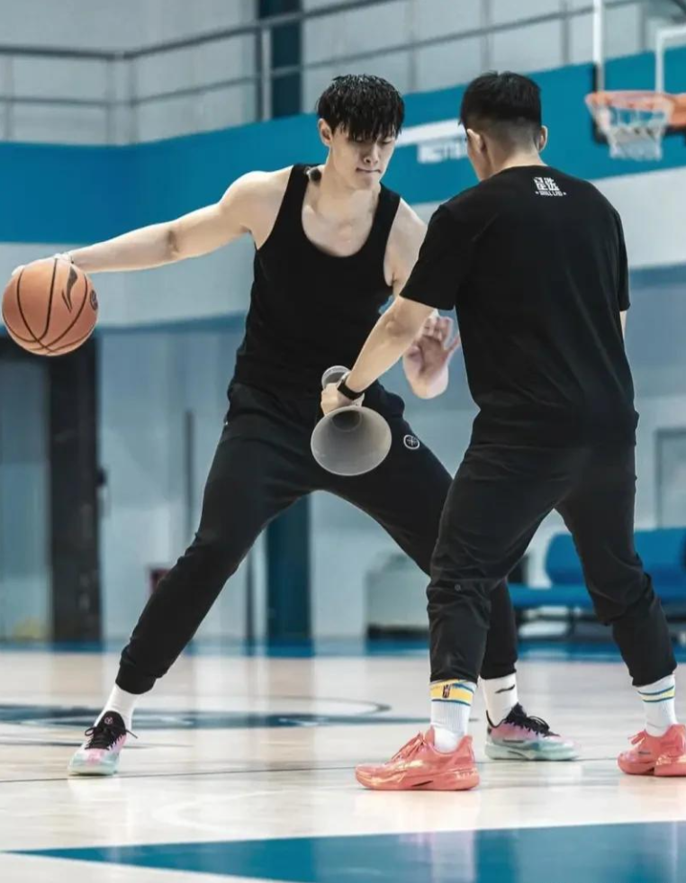 Afl, 状态来看, 此前曾获得