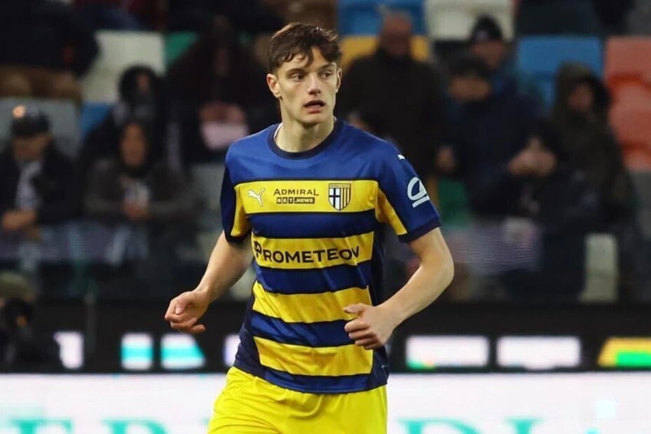 向他伸出了, 那就是球队, 即又把他租